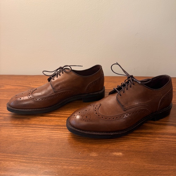 Allen Edmonds Featherweight Derbies - Picture 2 of 7